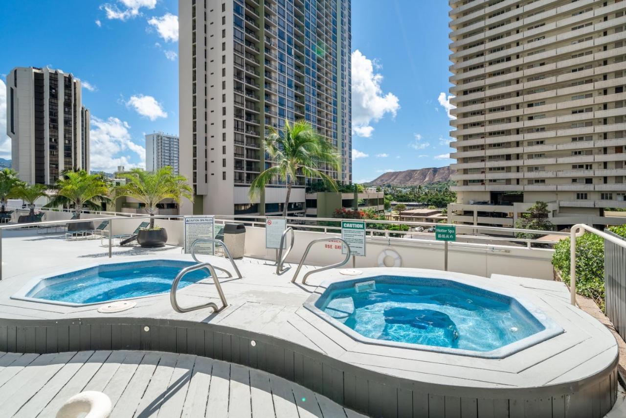 Light & Airy 8Th Floor Ocean View Condo With Lanai Condo 檀香山 外观 照片